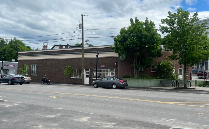 Pictures of Retail property located at 63 Broad St, Auburn, ME 04210 for sales - image #1