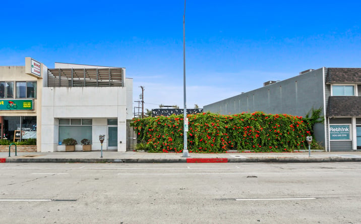 Pictures of Retail property located at 13110 W Washington Blvd, Los Angeles, CA 90066 for sales - image #1