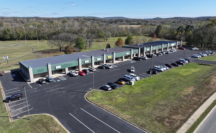 Pictures of Retail property located at 244 US-65, Clinton, AR 72031 for sales - image #1
