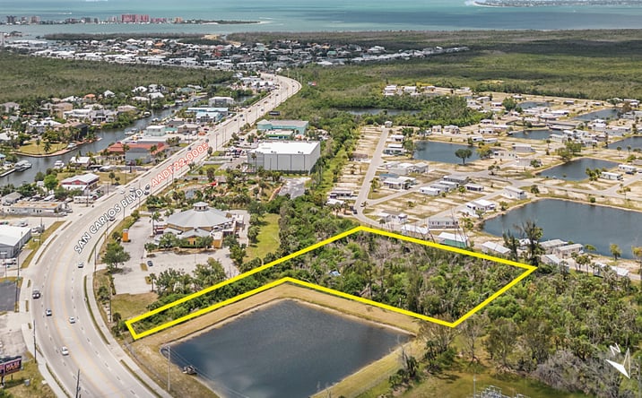 Pictures of Land property located at 17570 San Carlos Blvd, Fort Myers Beach, FL 33931 for sales - image #1