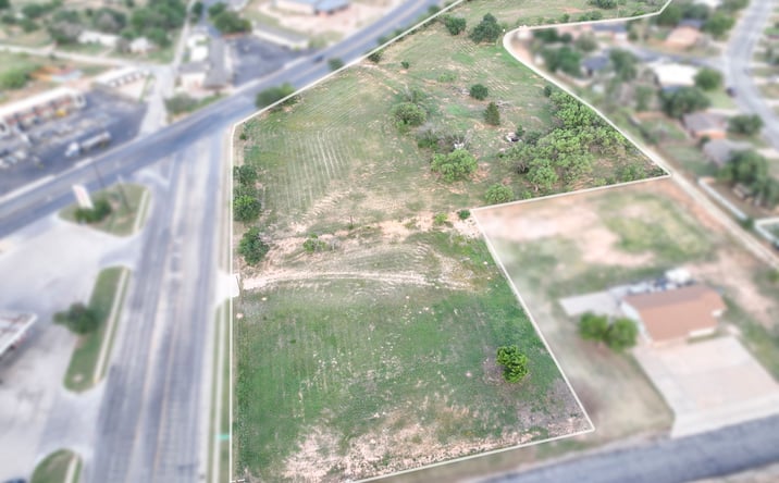 Pictures of Land property located at US-180, Snyder, TX 79549 for sales - image #1