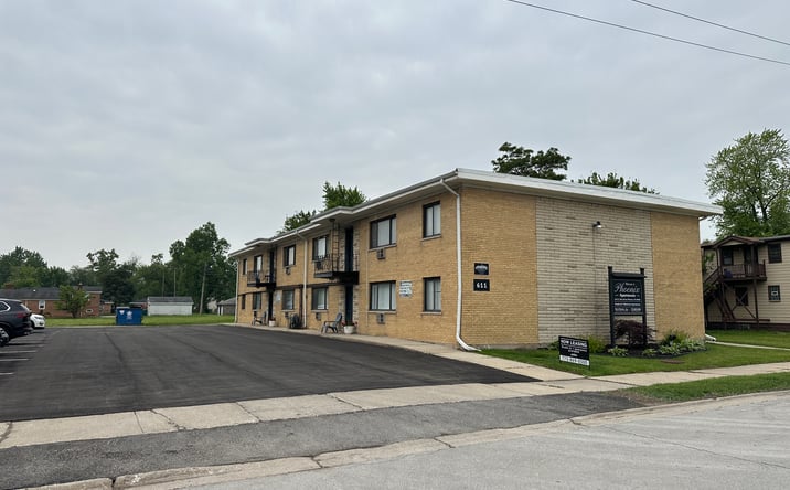 Pictures of Multifamily property located at 611 E 151st St, Phoenix, IL 60426 for sales - image #1