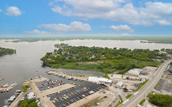 Pictures of Land property located at 80 US-12, Fox Lake, IL 60020 for sales - image #1