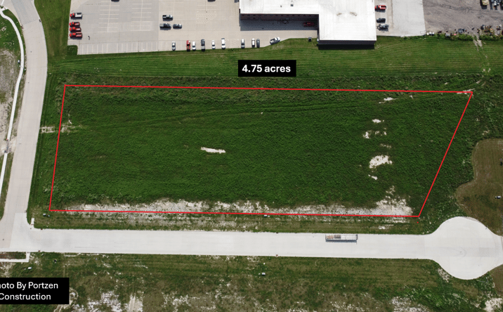 Pictures of Land property located at Boulder Brook Court, Dubuque, IA 52003 for sales - image #1