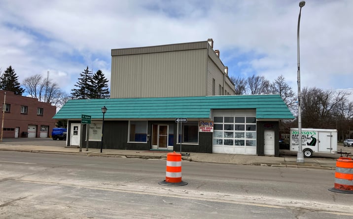 Pictures of Retail property located at 21 Sanilac Rd, Sandusky, MI 48471 for sales - image #1