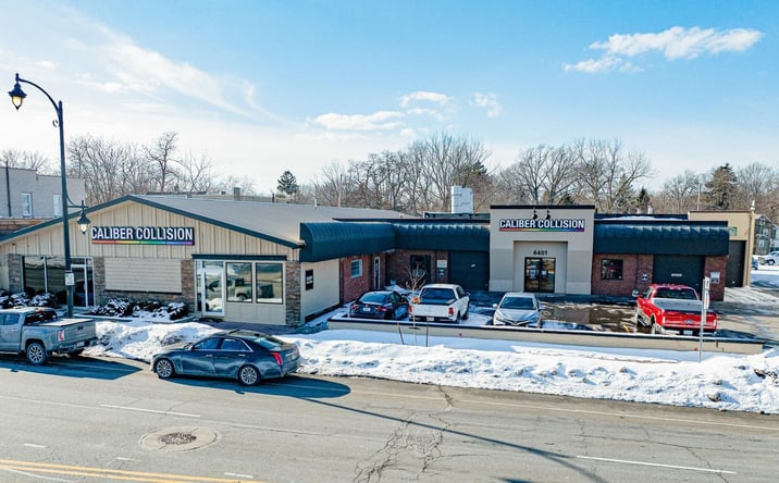 Pictures of Retail property located at 4401 Lake Ave, Rochester, NY 14612 for sales - image #1