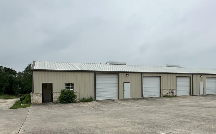 Pictures of Industrial property located at 1034 Canyon Bend Dr, Dripping Springs, TX 78620 for sales - image #1