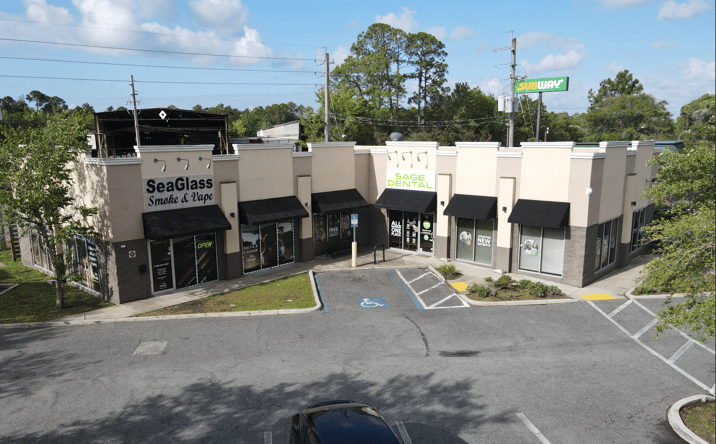 Pictures of Retail property located at 8209 W Beaver St, Jacksonville, FL 32220 for sales - image #1
