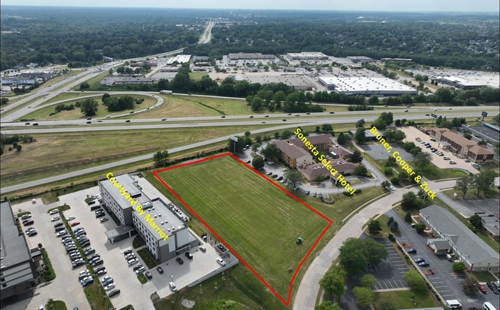 Pictures of Land property located at GOLDEN VALLEY Drive, Bettendorf, IA 52722 for sales - image #1