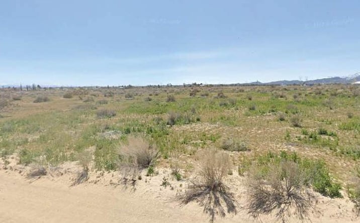 Pictures of Land property located at Sunset Rd, Phelan, CA 92371 for sales - image #1
