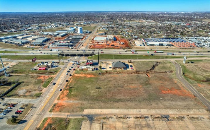 Pictures of Land property located at 125 NE 27th St, Moore, OK 73160 for sales - image #1