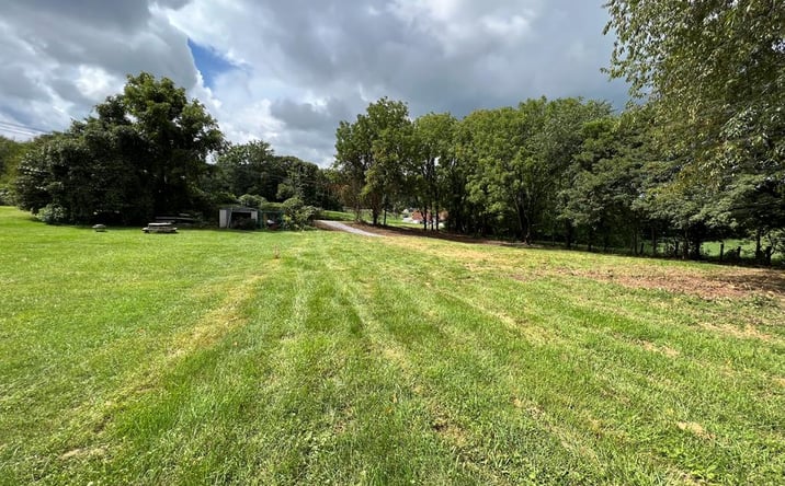 Pictures of Land property located at Monroe Rd, Damascus, VA 24236 for sales - image #1