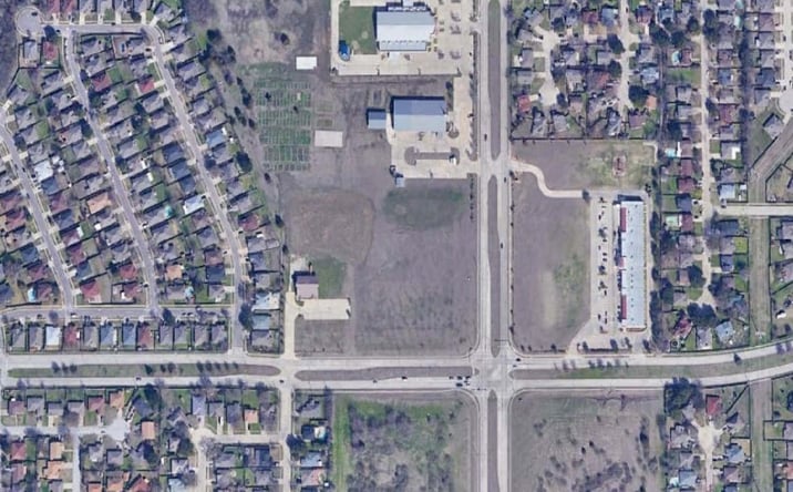 Pictures of Land property located at 6050 S Collins St, Arlington, TX 76018 for sales - image #1
