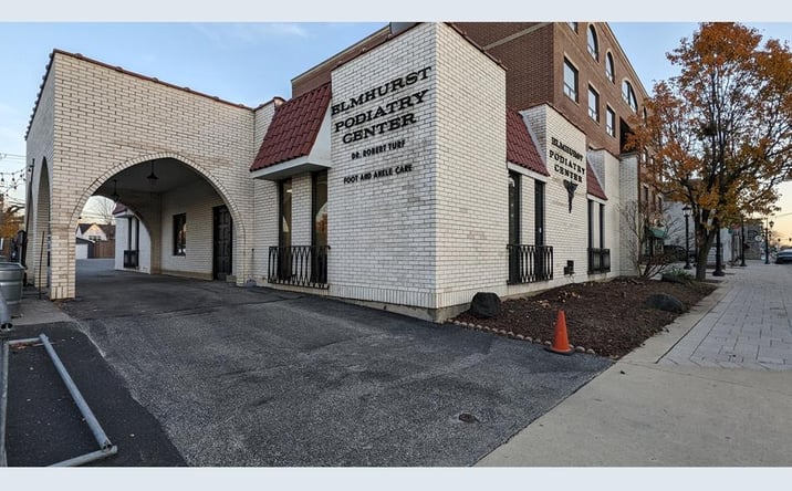 Pictures of Office, Mixed Use property located at 277 N York St, Elmhurst, IL 60126 for sales - image #1
