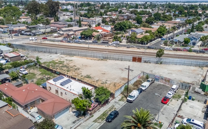 Pictures of Retail, Land property located at 1699 E 109th St, Los Angeles, CA 90059 for sales - image #1