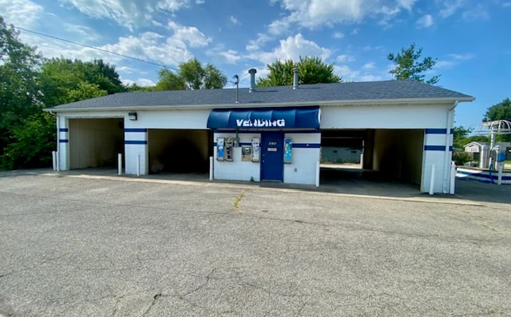 Pictures of Special Purpose property located at 415 E Jackson St, Parker City, IN 47368 for sales - image #1