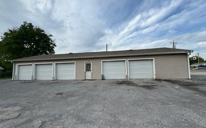 Pictures of Retail, Mixed Use property located at 632 Inman St E, Cleveland, TN 37311 for sales - image #1