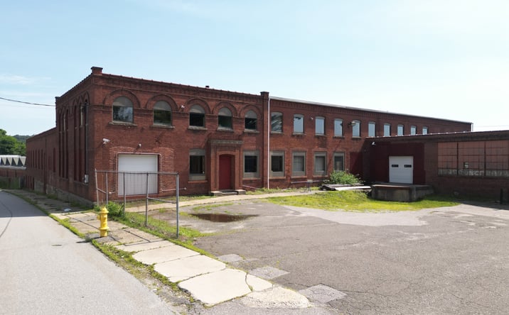 image of property at 52 NORWOOD ST Torrington CT 06790-4632