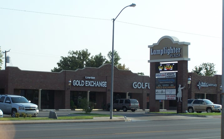 Pictures of Retail property located at 1925 W Gore Blvd, Lawton, OK 73501 for sales - image #1