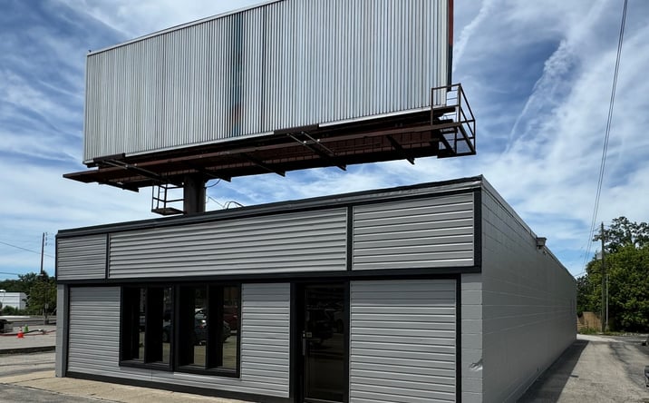 Pictures of Retail property located at 8208 Allisonville Rd, Indianapolis, IN 46250 for sales - image #1