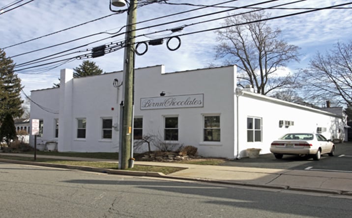 Pictures of Office, Retail property located at 314 Cleveland Ave, Highland Park, NJ 08904 for sales - image #1