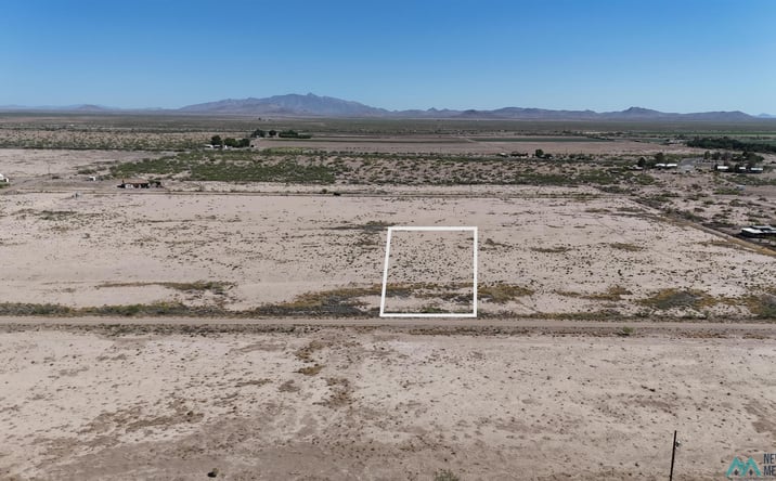 Pictures of Land property located at TBD Hereford Rd Se Block 4 Lot 14 Road, Deming, NM 88030 for sales - image #1