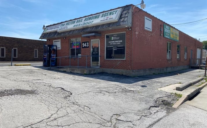 Pictures of Office property located at 943  North Boonville Avenue, Springfield, MO 65802 for sales - image #1
