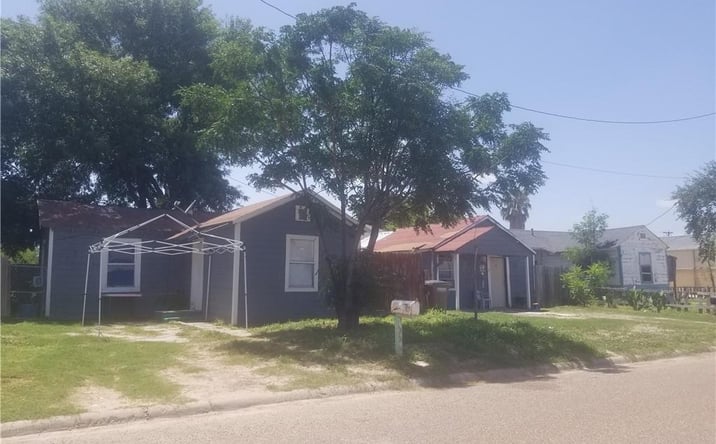 Pictures of Multifamily property located at 309 S 15th Avenue, Edinburg, TX 78539 for sales - image #1