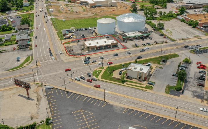 Pictures of Retail property located at 10004 Gravois Rd, St. Louis, MO 63123 for sales - image #1
