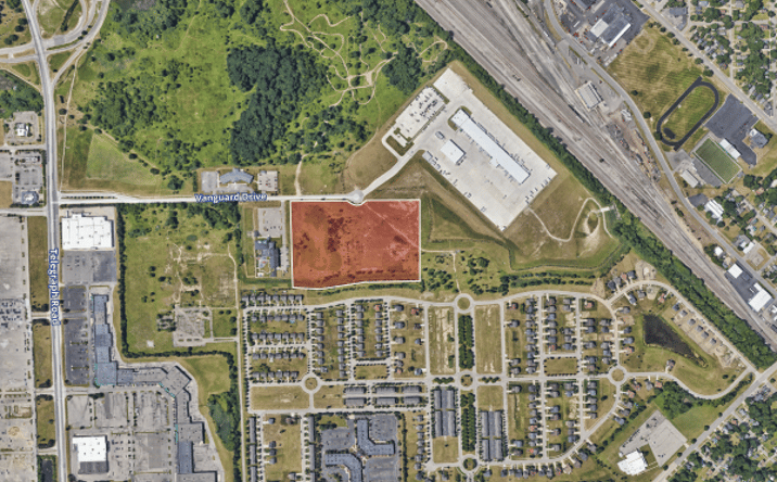 Pictures of Land property located at 951 Vanguard Dr, Pontiac, MI 48341 for sales - image #1