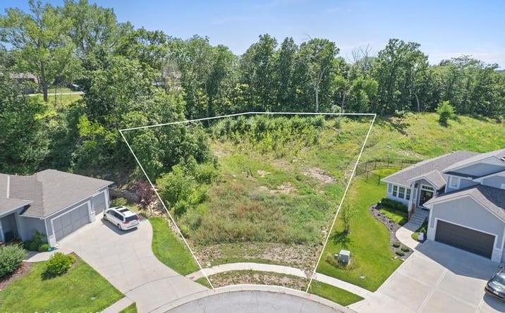 Pictures of Land property located at 12214 Grand Avenue, Kansas City, MO 64146 for sales - image #1