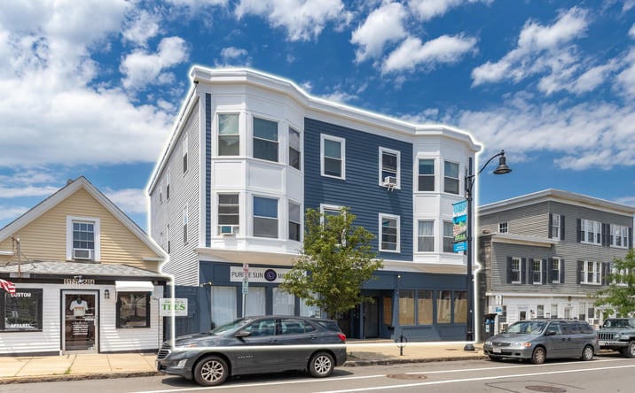 240 Rantoul Street in Beverly, MA 01915