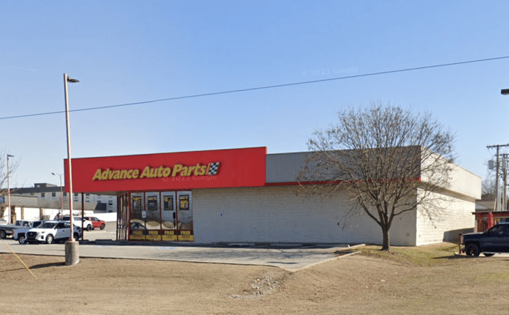 Pictures of Retail property located at 1420 SE Washington Blvd, Bartlesville, OK 74006 for sales - image #1