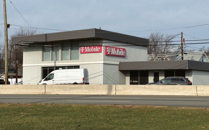 Pictures of Retail property located at 299 Route 1, Edison, NJ 08817-5141 for sales - image #1