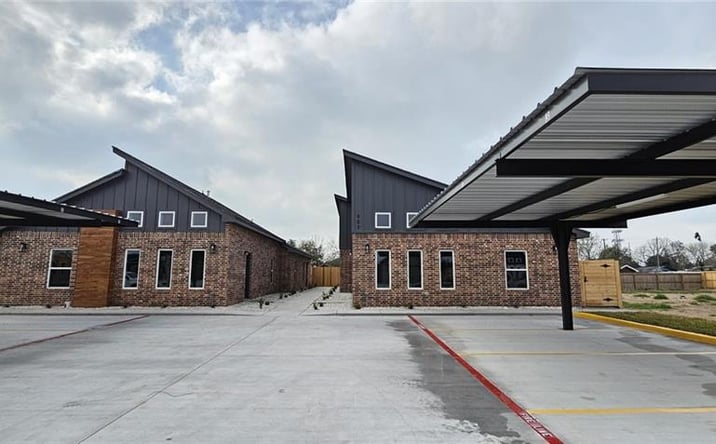 Pictures of Multifamily property located at 905 Hidden Hills Street, Mission, TX 78572 for sales - image #1