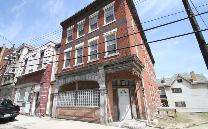 Pictures of Retail, Multifamily, Hospitality, Mixed Use, Special Purpose property located at 900 Island Ave, McKees Rocks, PA 15136 for sales - image #1