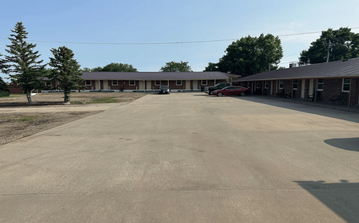 Pictures of Hospitality property located at E 5th St, Murdo, SD 57559 for sales - image #1