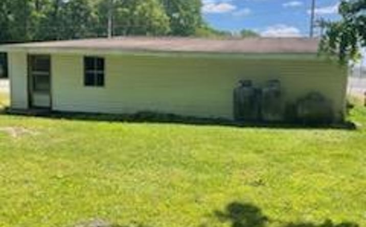 Pictures of Special Purpose property located at 632 E Elm Street, Washington Court House, OH 43160 for sales - image #1