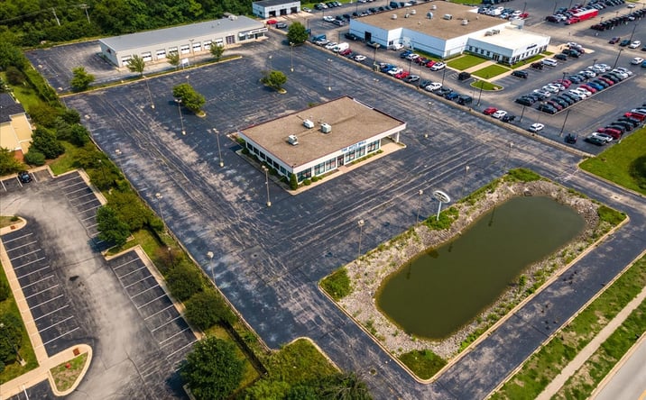 Pictures of Retail, Office property located at 1910 Moreland Blvd, Champaign, IL 61822 for sales - image #1