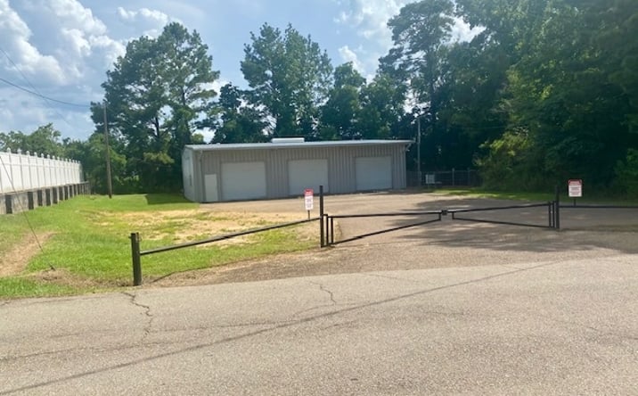Pictures of Retail property located at TBD Long Leaf Drive, McComb, MS 39648 for sales - image #1