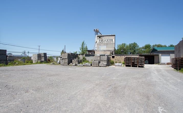 Pictures of Industrial property located at 4129 Hyde Park Blvd, Niagara Falls, NY 14305 for sales - image #1