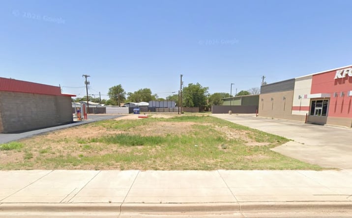 Pictures of Land property located at 908 College Ave, Levelland, TX 79336 for sales - image #1