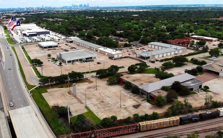 Pictures of Office property located at 698 E Airport Fwy, Irving, TX 75061 for sales - image #1
