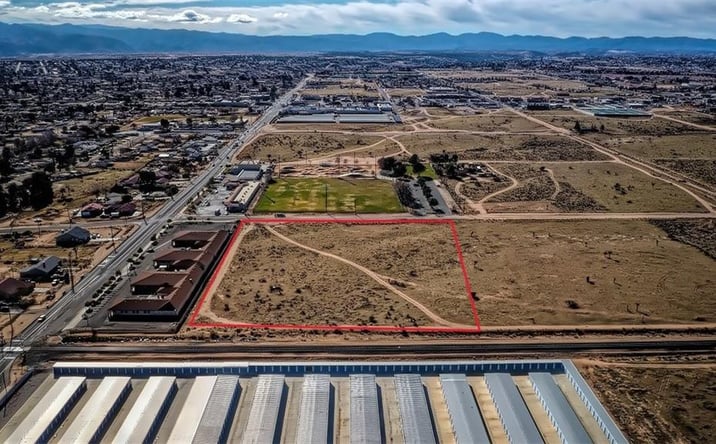 Pictures of Land property located at Live Oak St, Hesperia, CA 92345 for sales - image #1