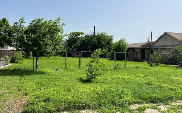 Pictures of Land property located at 5805 Rio Vista Dr, Corpus Christi, TX 78412 for sales - image #1