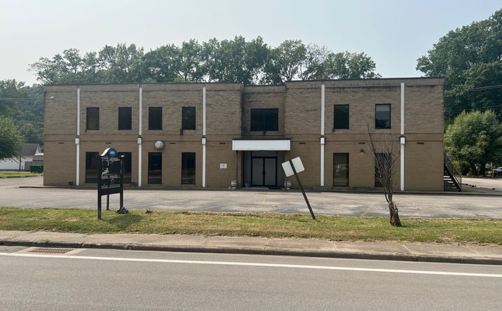 Pictures of Office property located at 4701 MacCorkle Ave SE, Charleston, WV 25304 for sales - image #1