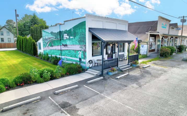 Pictures of Retail, Office, Mixed Use property located at 1415 Pioneer Hwy, Stanwood, WA 98292 for sales - image #1
