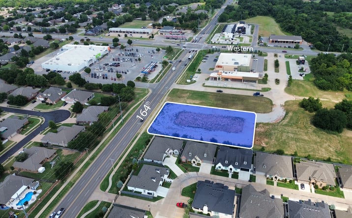 Pictures of Land property located at 164th St and western, Edmonds, OK 73013 for sales - image #1