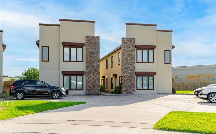 Pictures of Multifamily property located at 1203 White Oak Drive, Edinburg, TX 78541 for sales - image #1