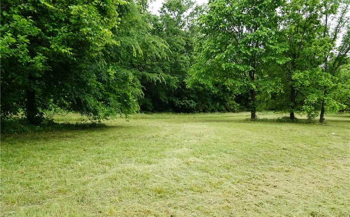 Pictures of Land property located at 253 N Urban St, Thomasville, NC 27360 for sales - image #1